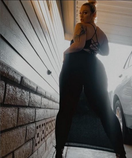 moderndaymonroee sexy pornstar galleries