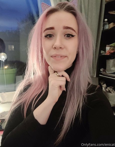 enicat model pornographic pics