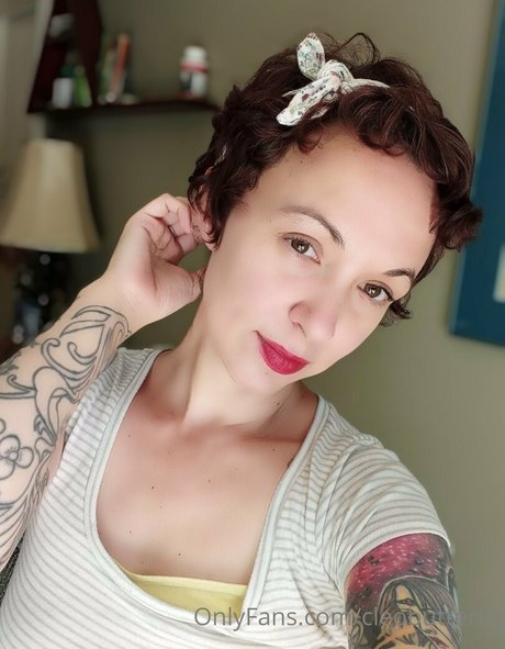 cleobutterfly model porn archive