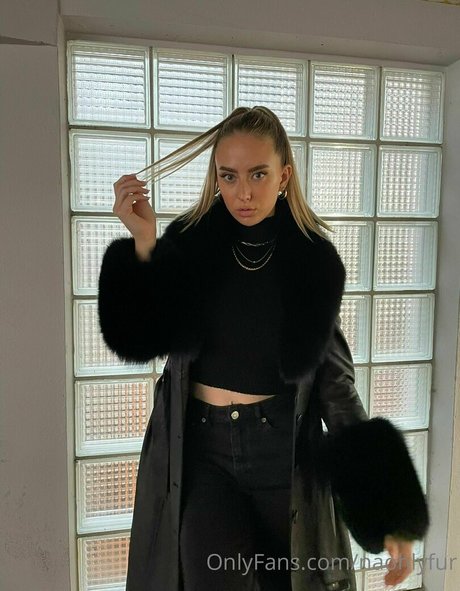 naohlyfur perfect pornstar pictures