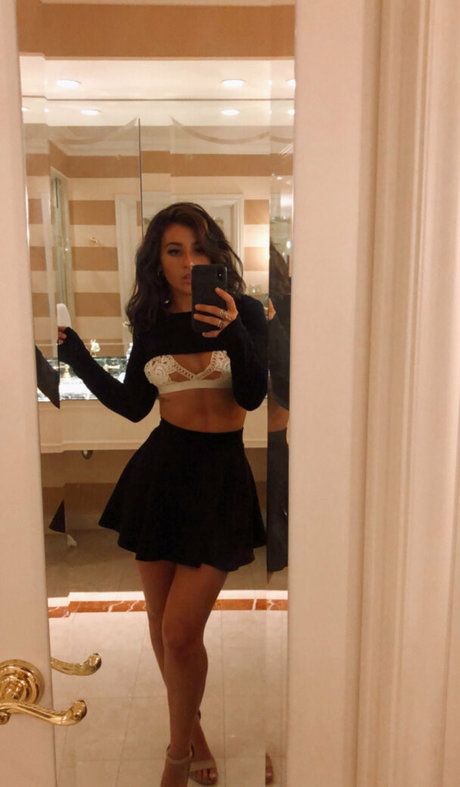 vmaster sexy actress picture