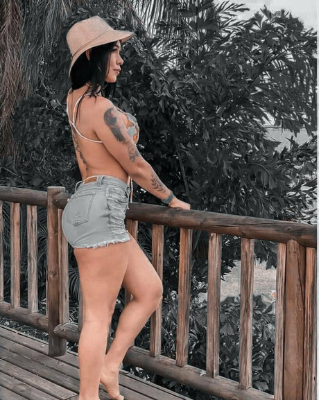 vicosexx model perfect img