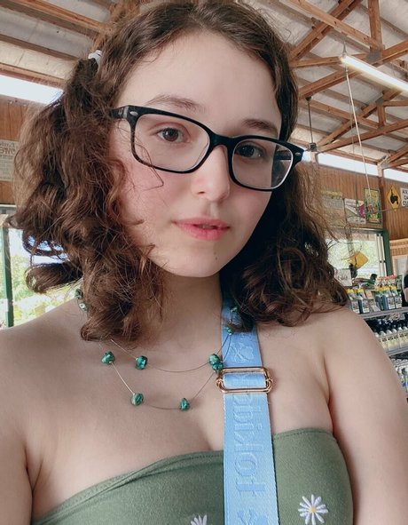 leanalovings sexy model pic