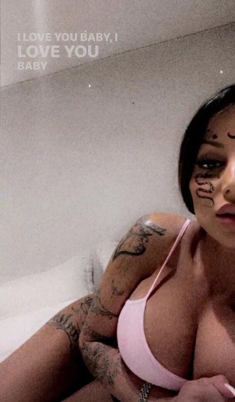 Priscillaspiridis star hot picture