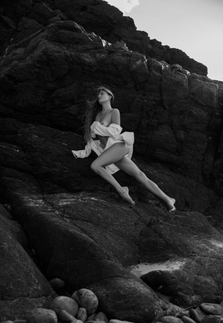 Sjana Elise Earp pornstar high quality pics