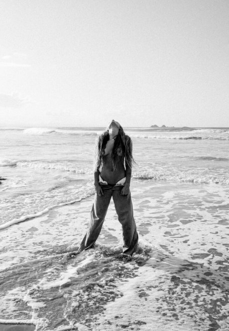 Sjana Elise Earp pornstar hot pic