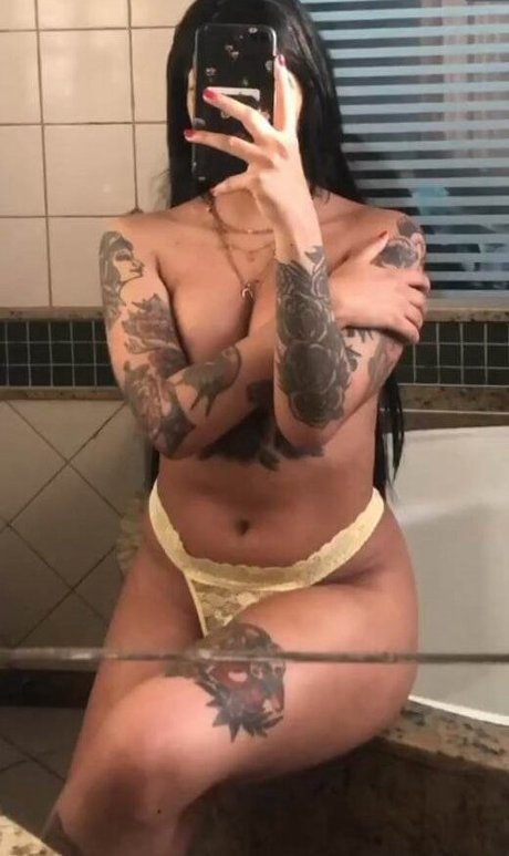 moserfuck model pornographic picture