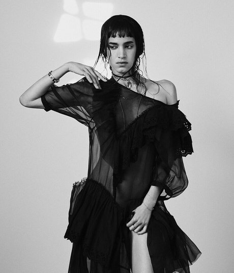 Sofia Boutella art pornstar gallery