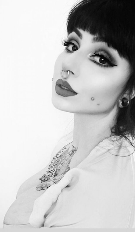 Zainab erotic actress galleries