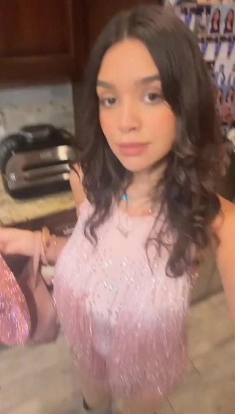 Erika Morfin art model pictures