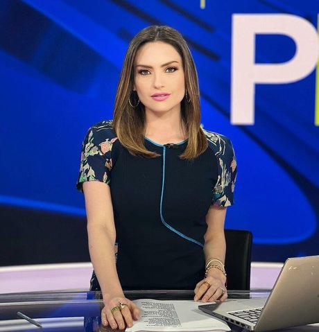 WomenPrimer model beautiful galleries