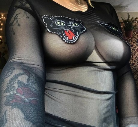 Xoearabella nudes model img