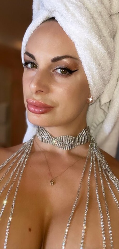 Feudebengale sexy model pics