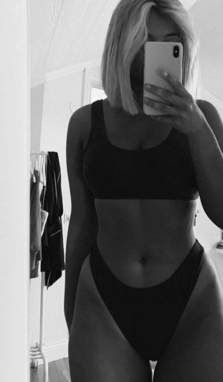 Tuva Osgrad pornstar nudes gallery