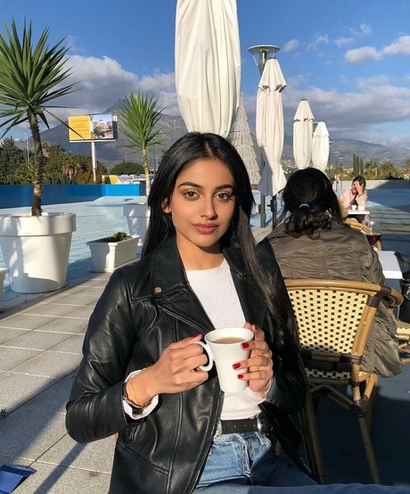 Banita Sandhu star high quality gallery