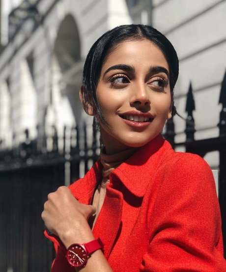 Banita Sandhu xxx actress image