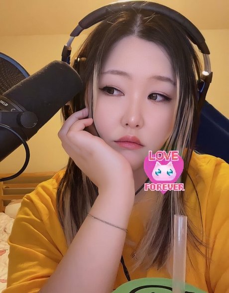 HaewonTheWitch sex star photo