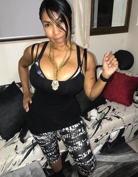 Odalys Borrero hot model images