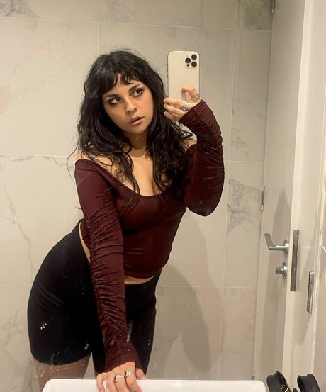 girlultra model erotic photo