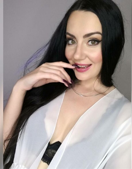 Kate Lullaby perfect actress pics