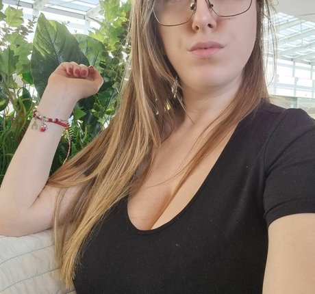 Blondy1 model high quality picture