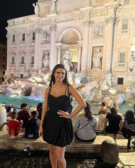 Sophie Slape pornstar naked img