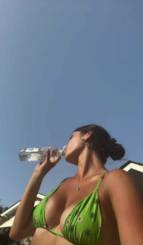 Sophie Slape star porn image