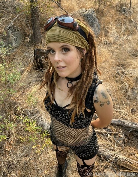 Olivia Jarden pornstar sex images