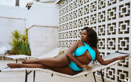 Aziza free pornstar photo