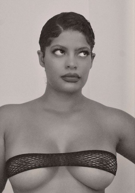 Ciera Rogers nude model img