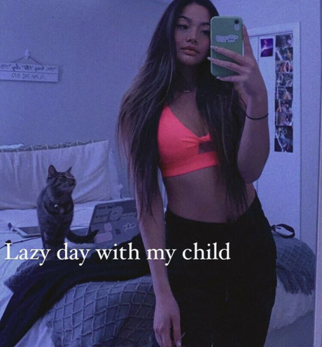 Carly Wong star art galleries