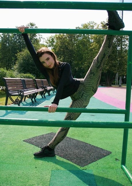 Elena Deligioz top actress images