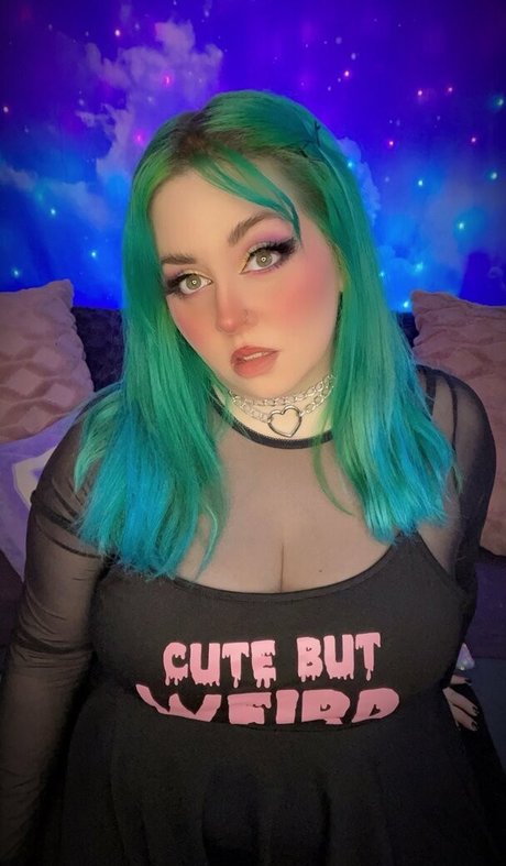 Dovey ASMR model art img