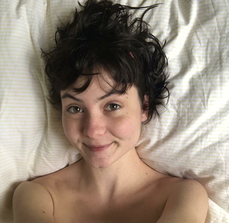 bloomhypercutepirate porn star photos