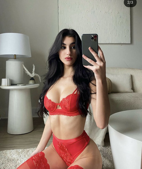 Racquel Reyes star pretty photos