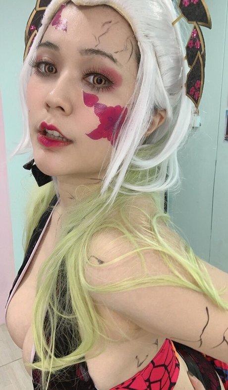 OnniesM naked pornstar images