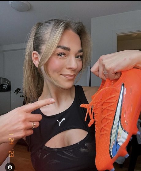 Malin Sunde model beautiful images