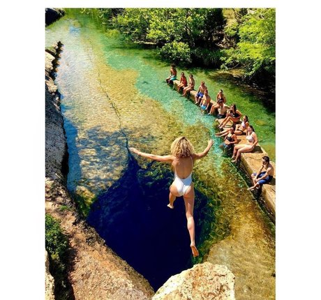 Shantel VanSanten model hd pics