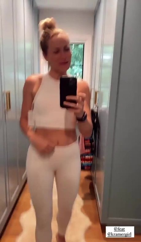 eating onlyfans free naked pics