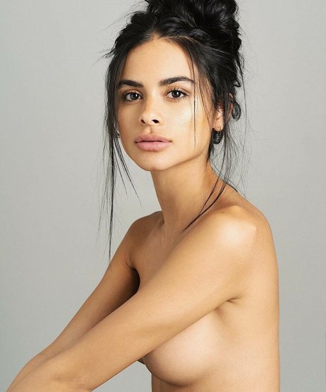 Sophia Esperanza model free image