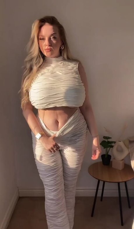 Amber R Brightman pornstar nudes pictures