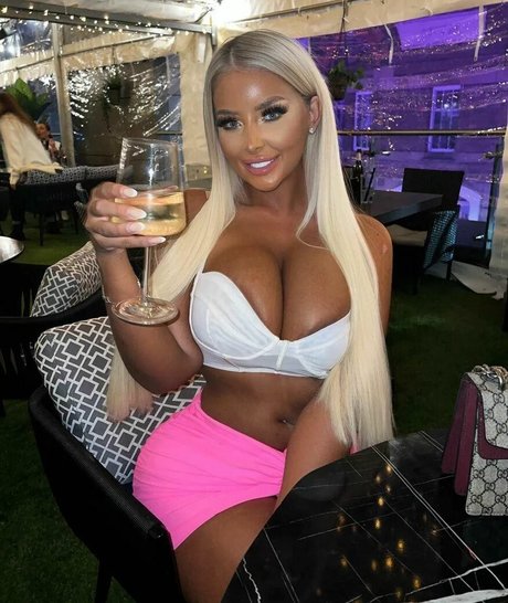 Jessica Such model exclusive pictures