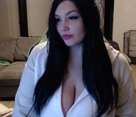 AriciaAnn star sexy pics