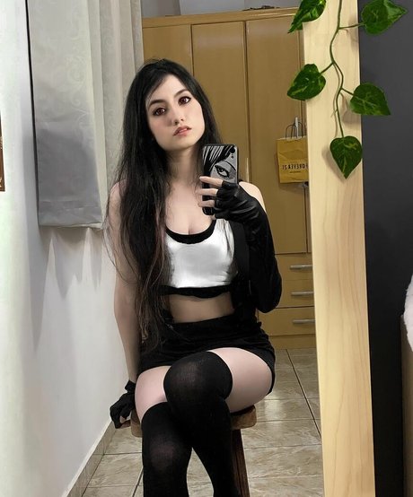 ilamie model hd photos