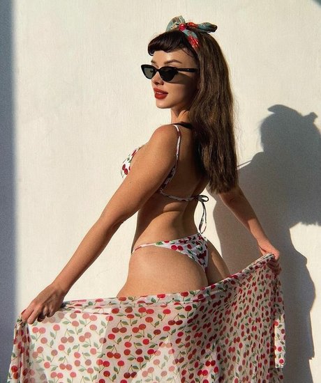 Mamiko sex star picture