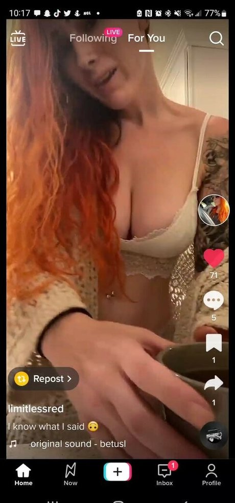 Limitlessred adult model pic