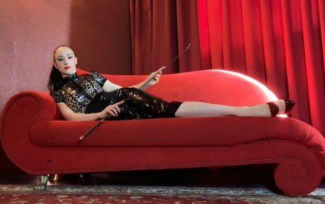 Lady Mephista model perfect pictures