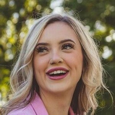 Cassidy June model exclusive image