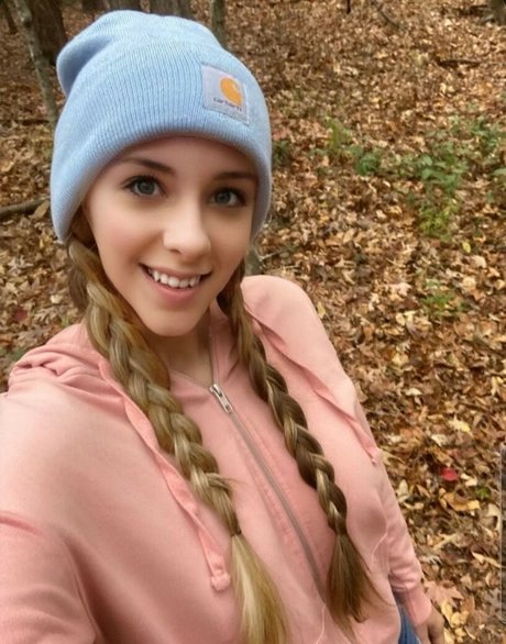 MountainMartini free star photo