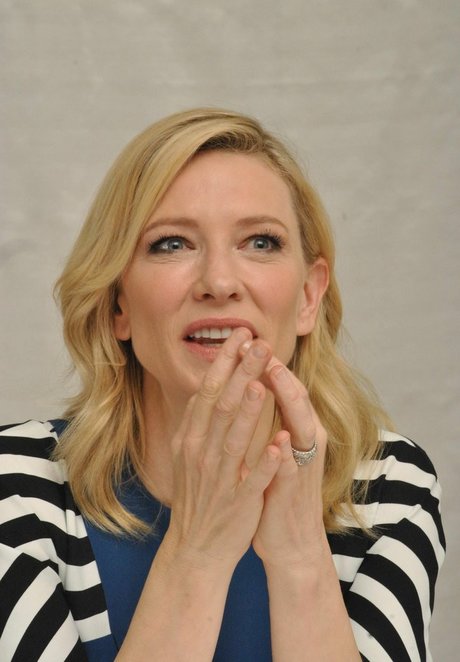 Cate Blanchett star sexy img